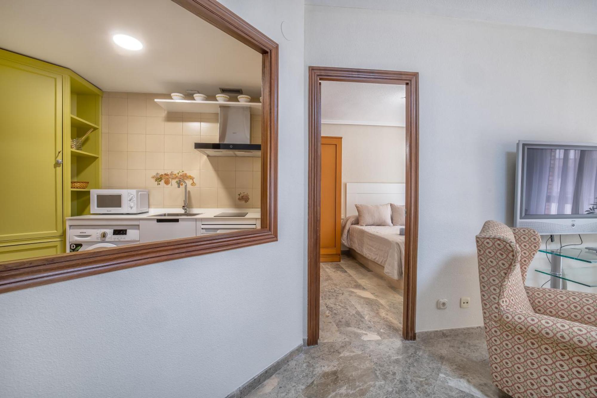 R & T Cordoba Center Apartamentos - Parking Екстериор снимка